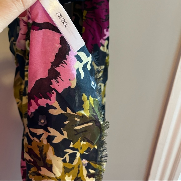 Talbots Scarf - Picture 2 of 4